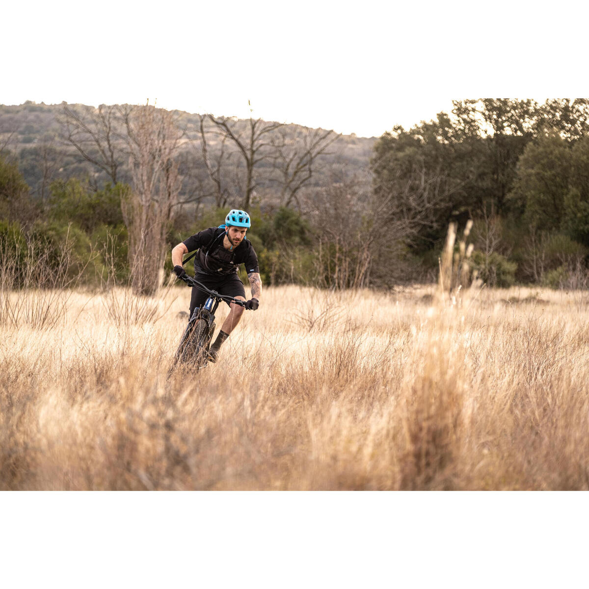 VÉLO VTT RANDONNÉE EXPLORE 540 BLEU NOIR 29"